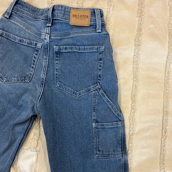 Hollister Ultra High-Rise Dad Jeans Denim Pinstripe - 00R / 000R / 23R - Picture 4 of 4